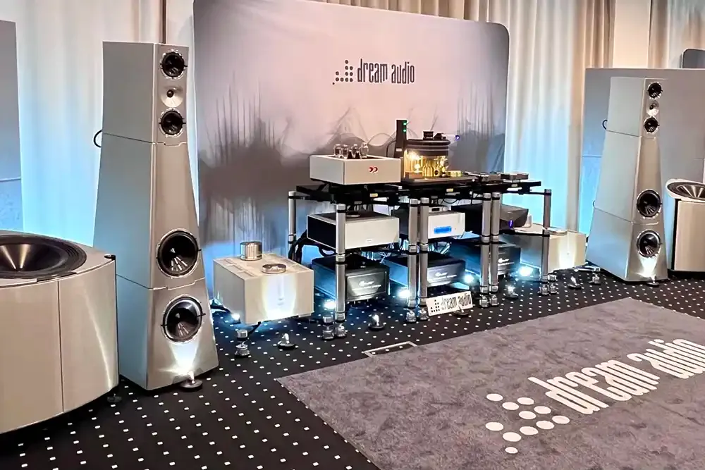 Audio Video Kino 2024 Exhibition 在斯洛伐克和捷克共和國